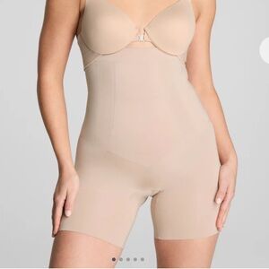 SPANX Beige Shapewear Sculptwear high waisted shorts OnCore Regular